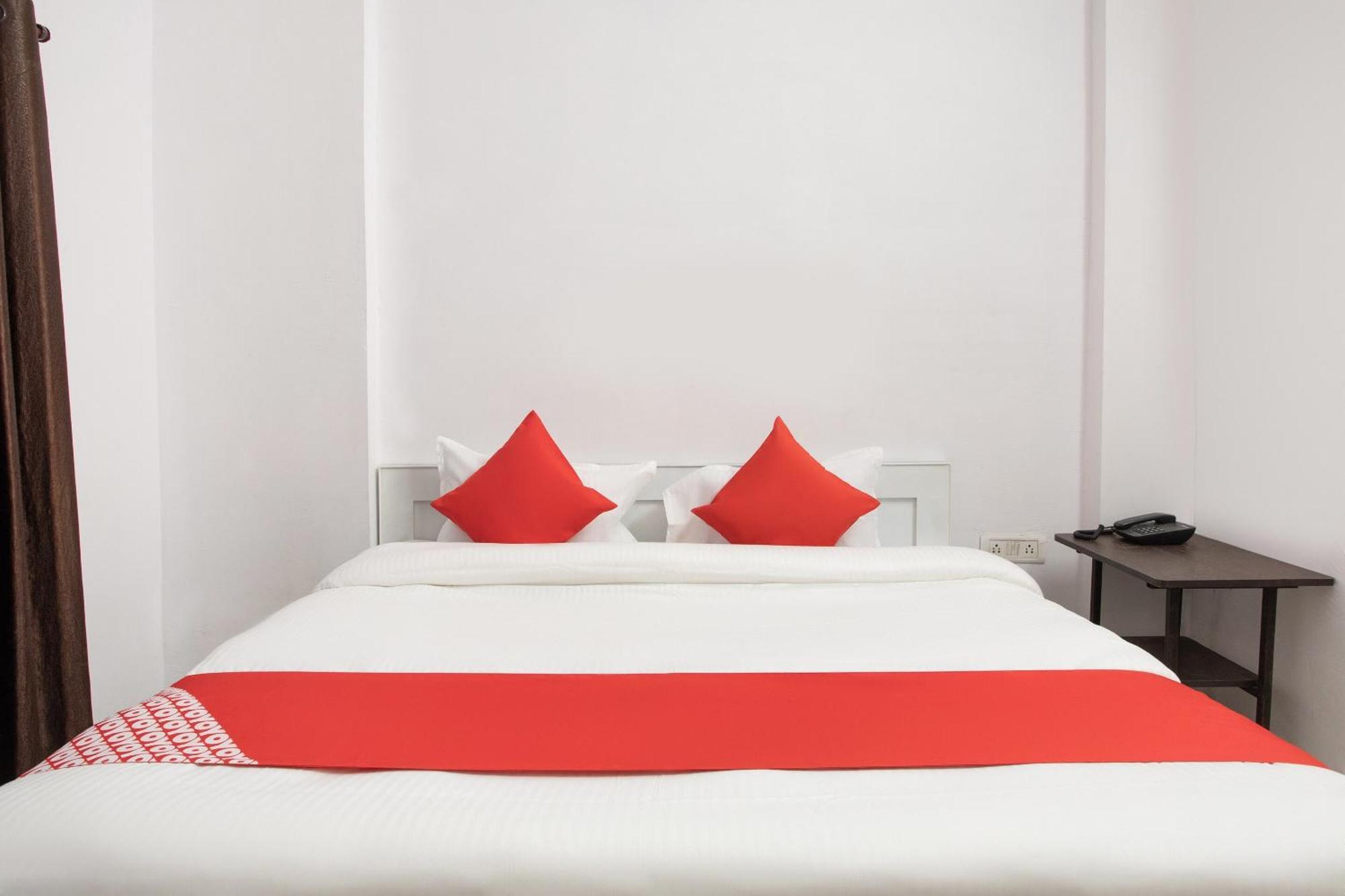 Hotel O Golden Star Bhopal Zewnętrze zdjęcie